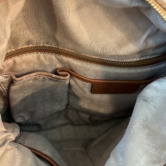 Michael Kors Crossbody Purse - Picture 11 of 16